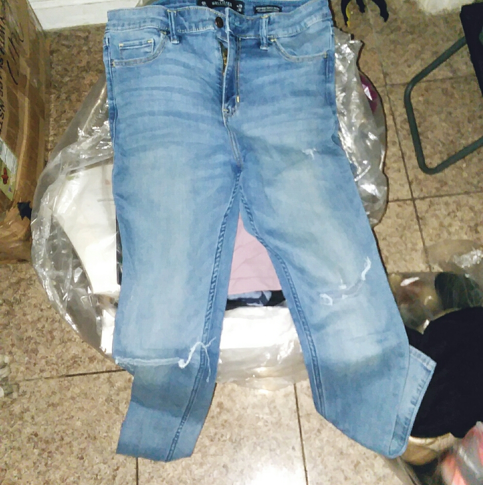hollister jeans
